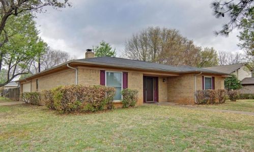 1401 High Ridge Rd, Fort Worth, TX 76126-3805