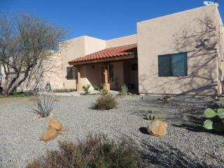 2 Roadrunner Ct, Nogales, AZ 85621-9611