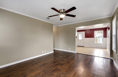 4058 Fry St, Fort Worth, TX 76115-1517