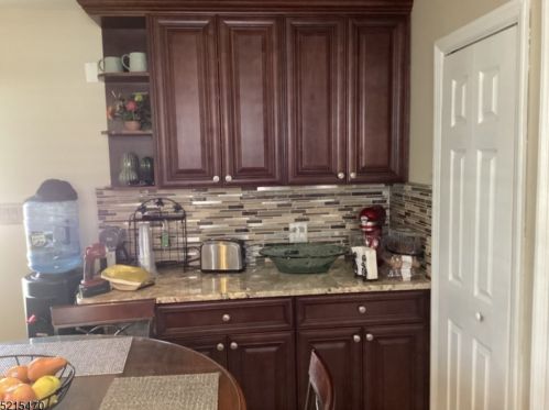 74 Gordon Ave, Paterson, NJ 07512-2106