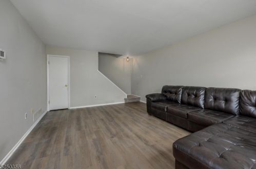 2026 Harbour Dr, Palmyra NJ  08065-1120 exterior