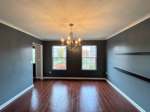 1131 Shawnee Ridge Dr, Cheswick, PA 15024-2357