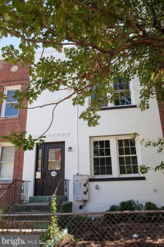 1638 16th St, Washington, DC 20020-5504