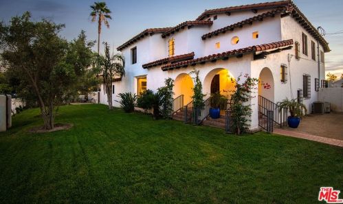 4245 Clybourn Ave, North Hollywood, CA 91602-2943