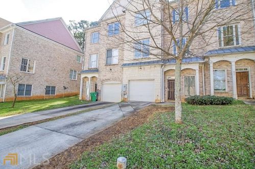 4865 Pinnacle Dr, Stone Mountain, GA 30088-2374