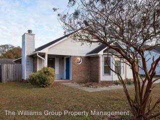 2917 Rosemeade Dr, Fayetteville NC  28306-9158 exterior