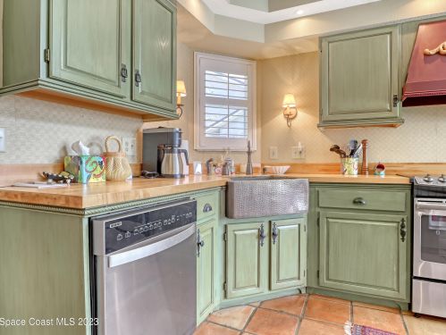 740 Lakewood Ln, Titusville FL  32780-3427 exterior