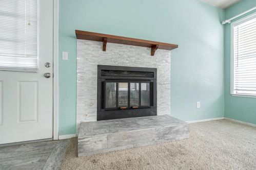 1225 Santa Maria St, Los Banos, CA 93635-3250