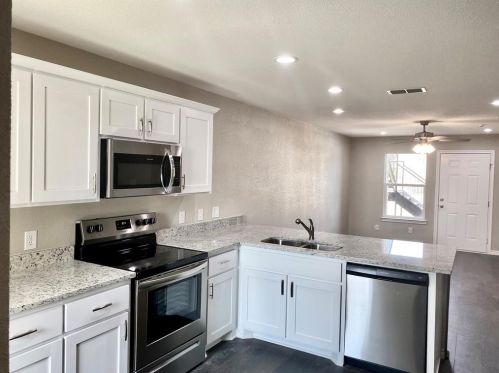 1406 Courtney Pl, Cleburne TX  76033-7964 exterior