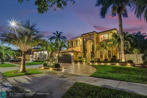 13451 21st St, Hollywood FL  33027-2671 exterior