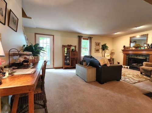 5100 Tiffany Dr, Zanesville OH  43701-8703 exterior