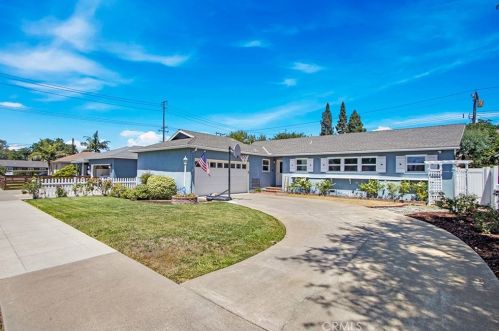 925 Mayfair Ave, Orange, CA 92867-6921