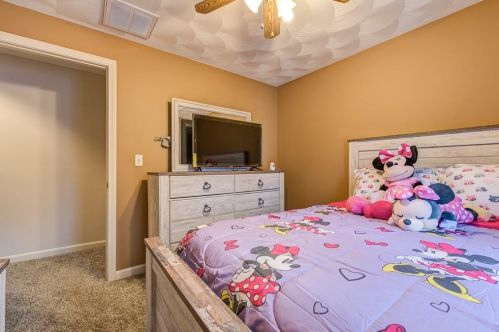 21 Jaffrey St, Providence RI  02919-6632 exterior