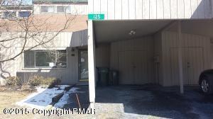 125 Ridge Dr, Tannersville, PA 18372