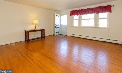 118 Pennburn Rd, Norristown, PA 19403-2819