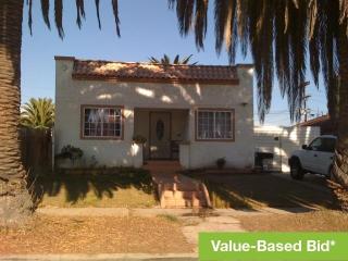 1645 70th St, Los Angeles, CA 90001-2503