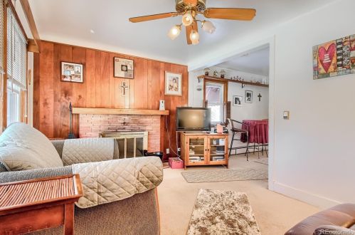 4100 Pearl St, Englewood CO 80113-6913 exterior