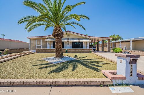 26448 Navajo Pl, Chandler, AZ 85248-7052