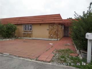 4111 19th Ave, Hialeah, FL 33012-5801