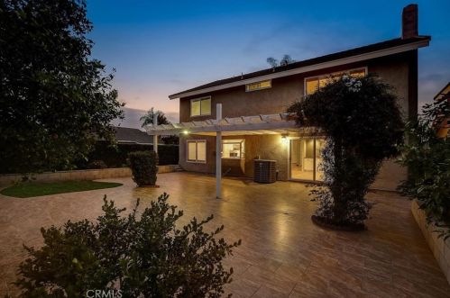 12 Christamon, Irvine CA 92620-1829 exterior