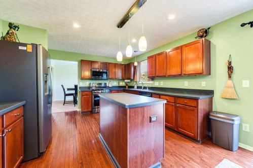 1337 Harold Stewart Pkwy, Pataskala OH  43062-7595 exterior