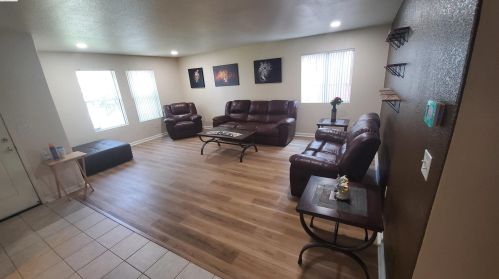 1221 Flicker Ln, Grayson, CA 95363-8705
