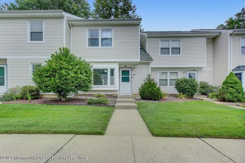 50 La Rue Ln, East Brunswick, NJ 08816-5669