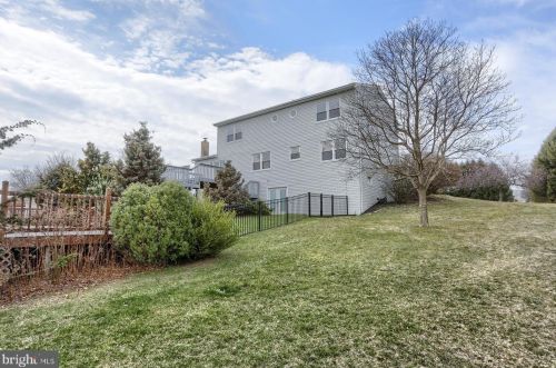 70 Acomo Dr, Siddonsburg PA  17019-9782 exterior