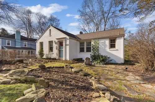 1715 Vollmer Dr, Glenshaw, PA 15116-2144