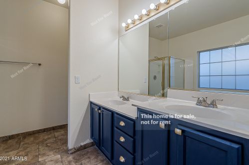 254 Amoroso Dr, Gilbert AZ 85233-7204 exterior