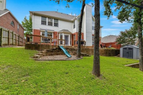 3808 Cherokee Dr, Bedford TX  76021-3110 exterior