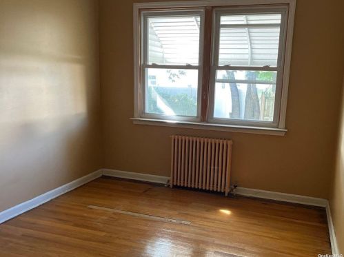 177 Arizona Rd, Babylon NY  11704-2533 exterior