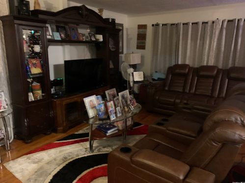 191-24 109th Ave, Jamaica, NY 11412-1410
