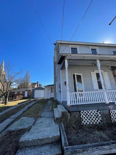 40 Ridge St, Coaldale PA  18218-1217 exterior