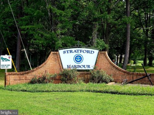 2922 Independence Dr, Montross VA  22520-8844 exterior