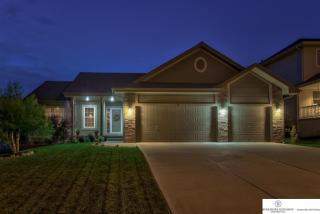 19340 J St, Omaha NE  68135-3763 exterior