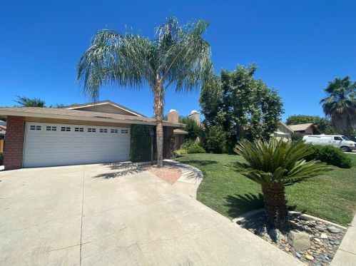 151 Ralph Rd, Lake Elsinore, CA 92530-1836