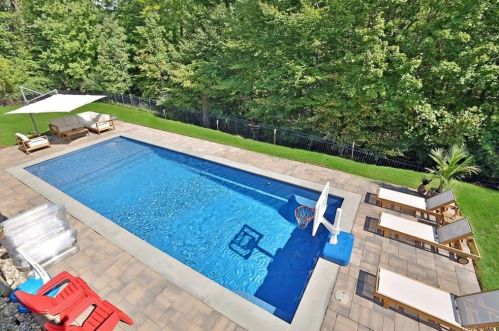 86 Lorna Ln, Airmont, NY 10901-7126