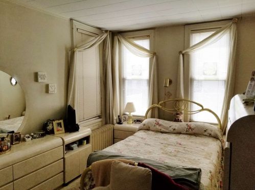 125 Oak St, Union City NJ  07086-5610 exterior