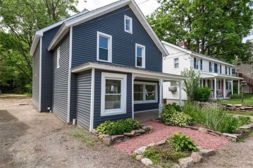 34 Main St, Poughquag, NY 12570-5628