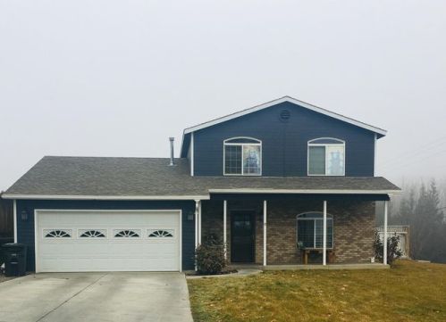 7401 Lincoln Ave, Yakima, WA 98908-1284