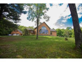 407 Farm Hill Rd, Morrisville, VT 05661-8772