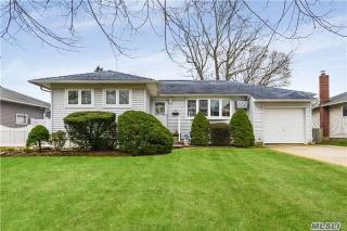 75 William Rd, East Massapequa, NY 11758-2222