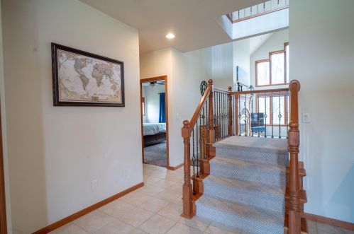 1300 Westbury Ct, Manitowoc WI  54220-8756 exterior