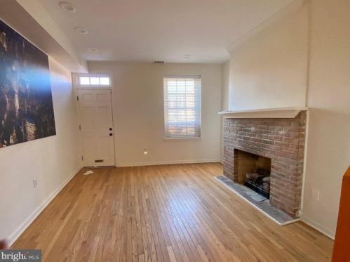 132 Christian St, Philadelphia PA  19147-4218 exterior