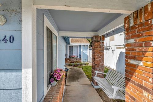 9440 Trenholm Dr, Elk Grove CA  95758-6534 exterior