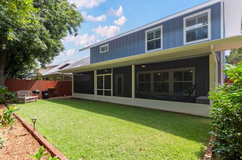 206 Alconese Ave, Fort Walton Beach, FL 32548-5825
