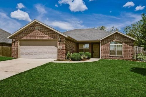 4060 Mahogany Dr, Fayetteville, AR 72704-7082