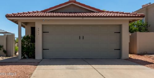 4365 Corral Rd, Phoenix, AZ 85044-7530