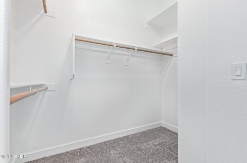 1722 Gilmore Cir, Mesa AZ 85206-3855 exterior